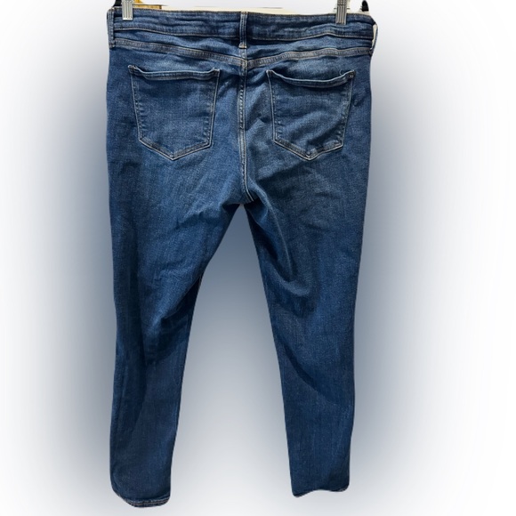 Old Navy mid rise rockstar distressed jeans dark wash size 16 - Picture 2 of 3